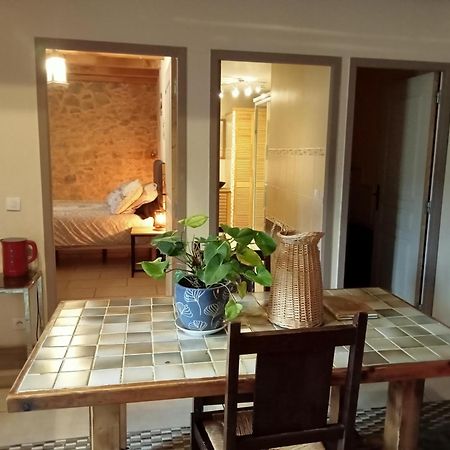 La Dame Blanche Bed & Breakfast Saint-Maurice-d'Ibie Luaran gambar