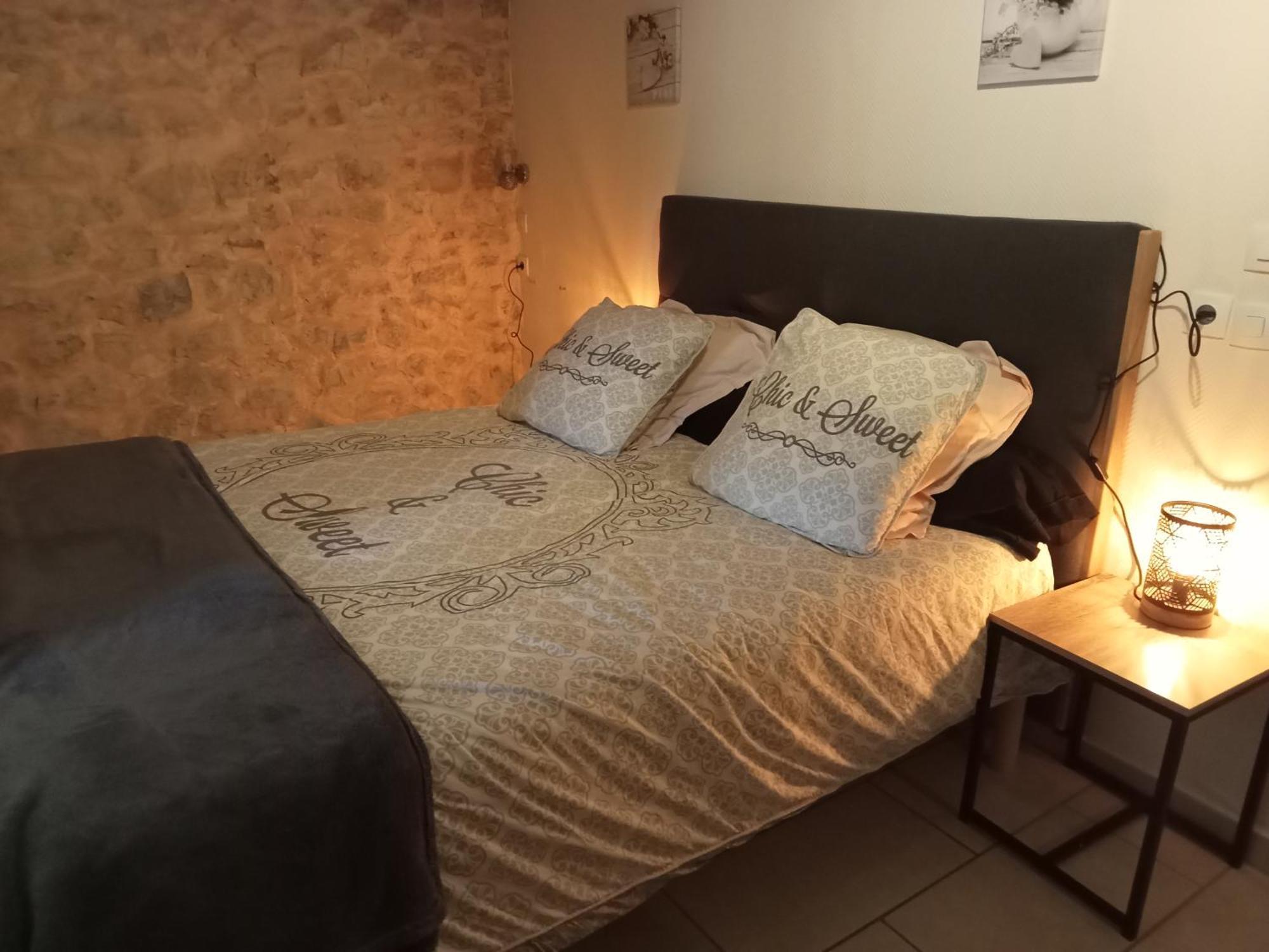 La Dame Blanche Bed & Breakfast Saint-Maurice-d'Ibie Luaran gambar